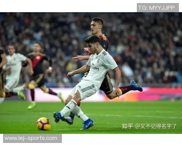 西甲精彩对决皇马在补时阶段绝杀AC米兰全场沸腾